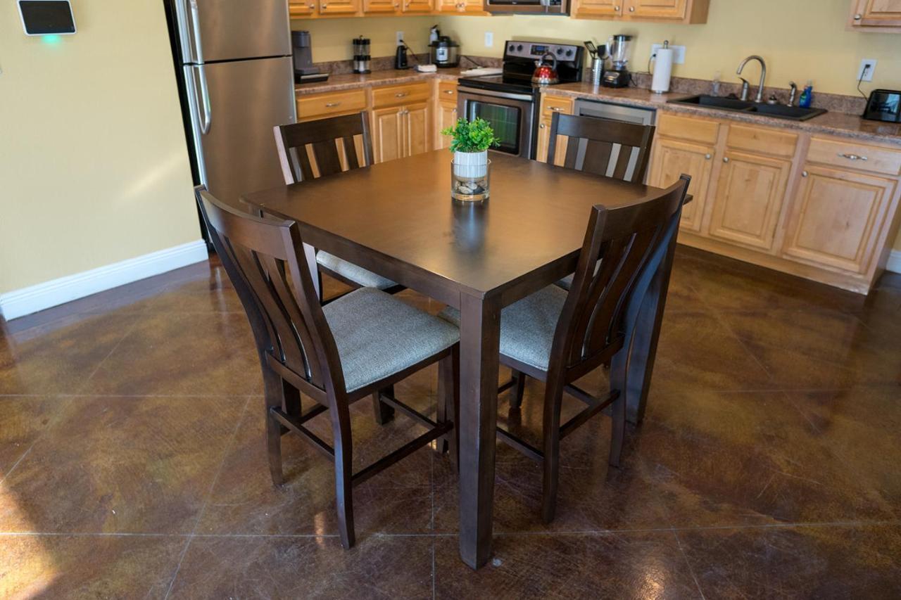 מוס פוינט Serene 3Br Apartment 4Tvs Free Wi-Fi & Parking -E- מראה חיצוני תמונה