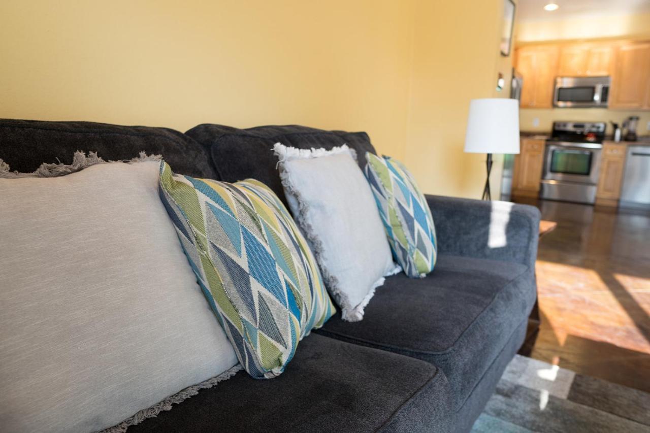 מוס פוינט Serene 3Br Apartment 4Tvs Free Wi-Fi & Parking -E- מראה חיצוני תמונה